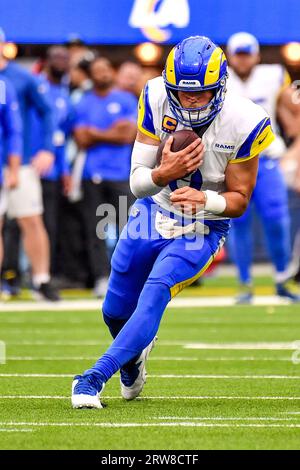 Inglewood, Kalifornien, USA. 17. September 2023. Inglewood, CA. September 2023. Los Angeles Rams Quarterback Matthew Stafford #9 im ersten Quartal während des NFL-Fußballspiels gegen die San Francisco 49ers in Aktion. Obligatorische Fotothek: Louis Lopez/Cal Sport Media/Alamy Live News Stockfoto