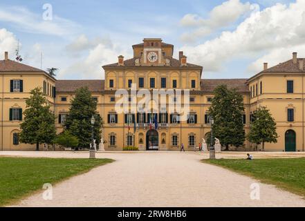 Palazzo Ducale oder Palazzo del Giardino (1561), historischer Palast im Herzogspark, heute Sitz des Kommandos Parma Carabinieri, Parma, Emilia-Romagna Stockfoto