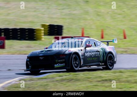 Melbourne, Australien, 17. September 2023. Cam Waters (6) fuhr Ford Mustang GT für Monster Energy und Tickford Racing während der Repco Supercars Championship auf der Penrite Oil Sandown 500 auf dem Sandown International Raceway am 17. September 2023 in Melbourne, Australien. Quelle: Santanu Banik/Speed Media/Alamy Live News Stockfoto