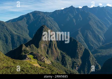 Machu Picchu aus der Vogelperspektive von der Machu Picchu Bergwanderung, Cusco, Peru. Stockfoto