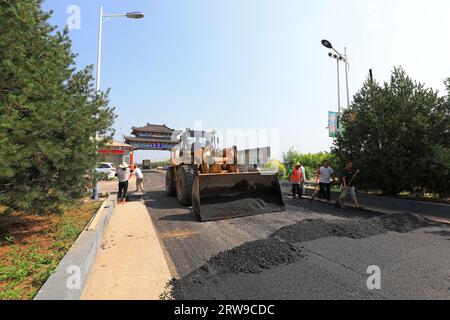 Luannan County, China - 31. Juli 2019: Baustelle für Landstraßen, Luannan County, Provinz Hebei, China Stockfoto