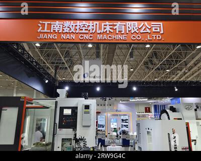 Die 23. China International Machinery & Electronic Products Fair wird am 14. September 2023 in Wuhan City, der zentralchinesischen Provinz Hubei, eröffnet. Stockfoto