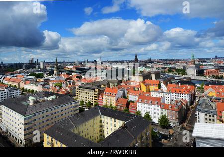 Blick auf Kopenhagen von der Kirche unseres Erlösers in Christiania, Kopenhagen, Dänemark. Stockfoto
