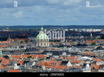 Ein Blick von der Kirche unseres Erlösers der Frederikskirche ( Marmorkirken ) in Kopenhagen, Dänemark. Stockfoto