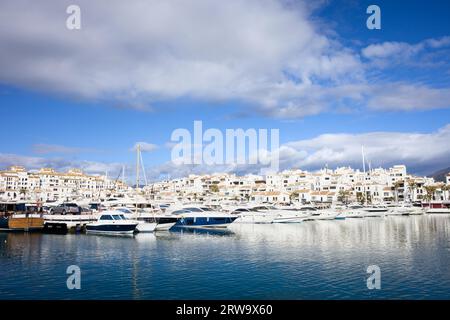 Ferienort von Puerto Banus an der Costa del Sol in Spanien, Region Südandalusien, Provinz Malaga Stockfoto