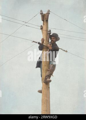 Arbeiter repariert Telegraphenleitung, ca. 1862-63. Fotografiert von Andrew J. Russell. Stockfoto