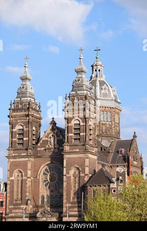 St. Nikolaus-Kirche (Niederländisch: Sint Nicolaaskerk) von Adrianus Bleijs in Amsterdam, Holland, Niederlande Stockfoto