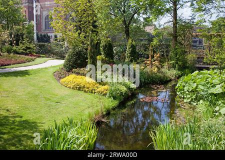 Garten des Friedenspalastes in den Haag (den Haag), Südholland, Niederlande Stockfoto