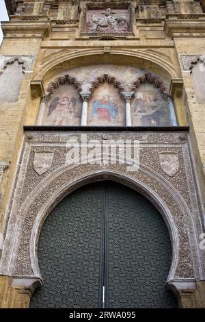 Architektonische Details der Kathedrale von Mezquita in Cordoba, Spanien Stockfoto