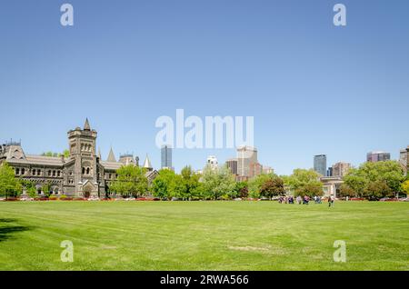 Toronto, Kanada, 26. Mai 2013: Alte Gebäude an der University of Toronto in Ontario, Kanada Stockfoto