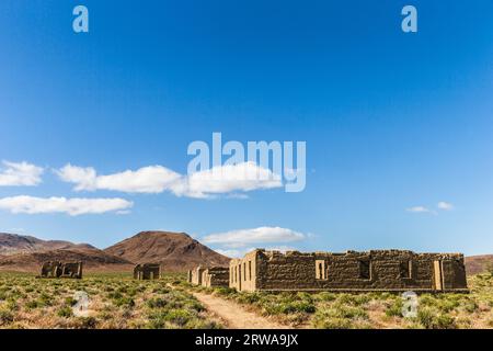 Überreste alter lehmbauten im Fort Churchill State Historic Park, Silver Springs, Nevada, USA Stockfoto