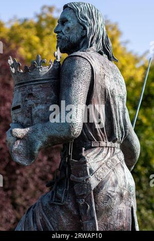 König Eduard I., ein einschüchternder mittelalterlicher Krieger, Burgh by Sands, Cumbria, Großbritannien Stockfoto