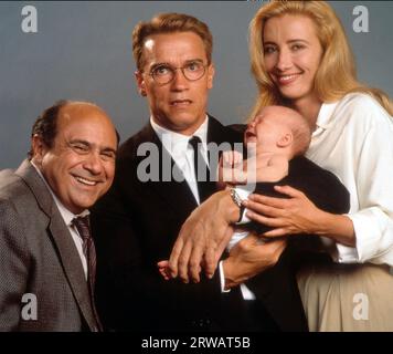 JUNIOR 1994 Universal Pictures Film mit von links: Danny DeVito, Arnold Schwarzenegger, Emma Thompson Stockfoto