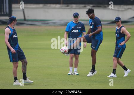 Das New Zealand Team nimmt am 18. September 2023 am Sher-e-Bangla National Cricket Stadium in Mirpur, Dhaka, Bangladesch, Teil. Stockfoto