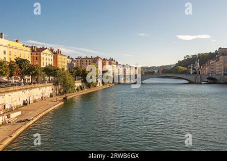 Pont Bonaparte über die Saone in Lyon Frankreich. Stockfoto
