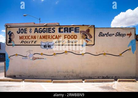 Karte der Route 66 an der Wand des joe and Aggies Cafe auf der Route 66 in holbrook arizona gemalt. Tolles mexikanisches und amerikanisches Essen Stockfoto