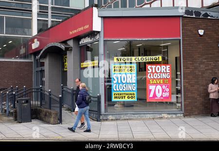 Feature auf Bridgend, einer Stadt in Wales, UKDie Stadt hat viele verlassene Geschäfte Picture by Richard Williams Photography Stockfoto