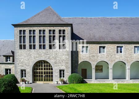 Abtei von Scourmont / Abbaye Notre-Dame de Scourmont, Trappistenkloster in Forges, berühmt für seine Chimay-Brauerei, Provinz Hennegau, Belgien Stockfoto