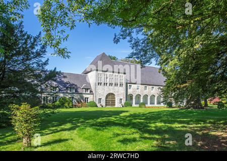 Abtei von Scourmont / Abbaye Notre-Dame de Scourmont, Trappistenkloster in Forges, berühmt für seine Chimay-Brauerei, Provinz Hennegau, Belgien Stockfoto