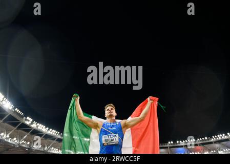 Budapest, Deutschland. 26. August 2023. Budapest, Ungarn, 21. August 2023: Roberto Rigali (Italien) nach dem 4x100-Meter-Finale bei den Leichtathletik-Weltmeisterschaften 2023 im Nationalen Leichtathletik-Zentrum in Budapest, Ungarn. (Sven Beyrich/SPP) Credit: SPP Sport Press Photo. Alamy Live News Stockfoto