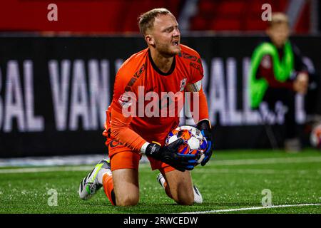 Oss, Niederlande. September 2023. OSS, NIEDERLANDE - 18. SEPTEMBER: Torhüter Mike Havekotte von TOP Oss während des niederländischen Keuken Kampioen Divisie-Spiels zwischen TOP Oss und FC Dordrecht im Frans Heesen Stadion am 18. September 2023 in Oss, Niederlande. (Foto: Broer van den Boom/Orange Pictures) Credit: Orange Pics BV/Alamy Live News Stockfoto