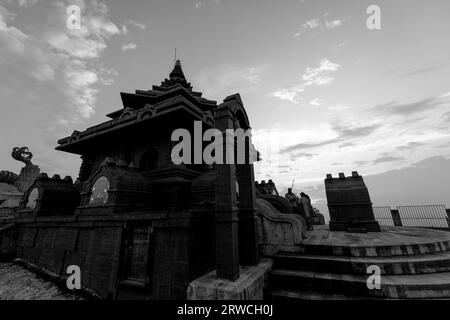 KOLLAM, KERALA, INDIEN - 7. JANUAR 2021: Skulptur von Jatayu, einem göttlichen Vogel Stockfoto