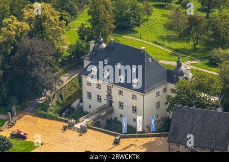 Luftaufnahme, Wasserschloss Haus Opherdicke, Holzwickede, Ruhrgebiet, Nordrhein-Westfalen, Deutschland, Burg, DE, Europa, Gräfte, Herrenhaus, Dominion b Stockfoto