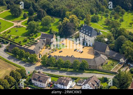 Luftaufnahme, Wasserschloss Haus Opherdicke, Holzwickede, Ruhrgebiet, Nordrhein-Westfalen, Deutschland, Burg, DE, Europa, Gräfte, Herrenhaus, Dominion b Stockfoto