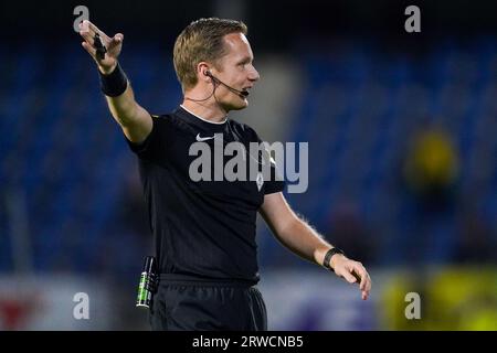 Eindhoven, Niederlande. September 2023. EINDHOVEN, NIEDERLANDE - 18. SEPTEMBER: Schiedsrichter Ingmar Oostrom während des Keuken Kampioen Divisie-Spiels zwischen dem FC Eindhoven und ADO den Haag am 18. September 2023 im Jan Louwersstadion in Eindhoven, Niederlande. (Foto: Joris Verwijst/Orange Pictures) Credit: Orange Pics BV/Alamy Live News Stockfoto