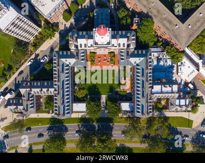 Henry Dunster House of Harvard University: Luftaufnahme am 945 Memorial Drive am Ufer des Charles River in Cambridge, Massachusetts, USA. Stockfoto