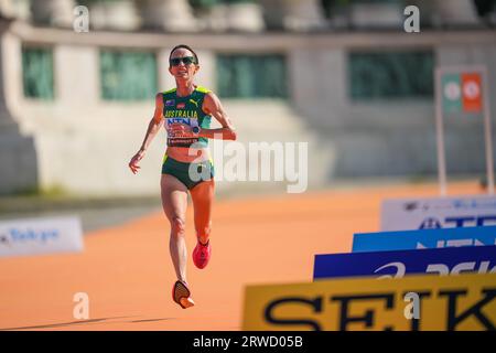 Lisa Jane Weightman nahm am Marathon der Leichtathletik-Weltmeisterschaften in Budapest 2023 Teil. Stockfoto