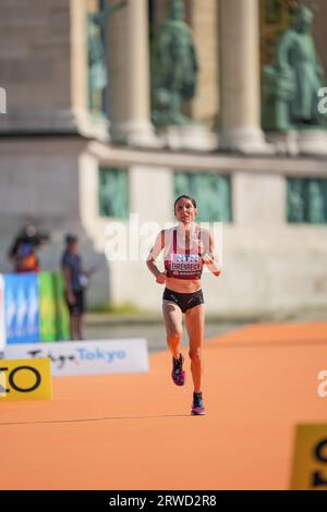 Karen Ehrenreich nahm am Marathon der Leichtathletik-Weltmeisterschaften in Budapest 2023 Teil. Stockfoto