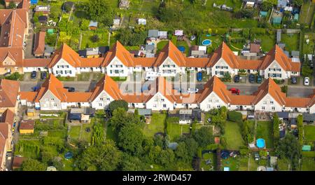 Luftbild, Luftbild, Bergarbeitersiedlung, Gartenstadt, Einfamilienhaussiedlung mit roten Dächern, Kesselstraße, Ahlen, Ruhrgebiet, Nordrhein-W Stockfoto