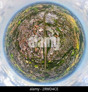 Luftaufnahme, Stadtansicht mit Bahnhof Ahlen (Westf), Industriegebiet Kruppstraße, Globus, Fischaugenaufnahme, 360°-Aufnahme, winzige Welt, Ahlen, Ruhrg Stockfoto