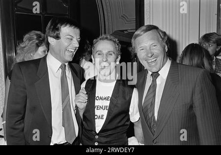 LONDON, GROSSBRITANNIEN. 3. September 1986: Tony Blackburn, Wayne Sleep & David Hamilton auf einer Party in London. Datei Foto © Paul Smith/Featureflash Stockfoto