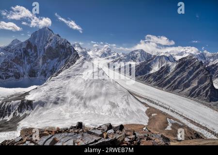 Herrliche Fedchenko Gletscher im Pamir-Gebirge in Tadschikistan Stockfoto