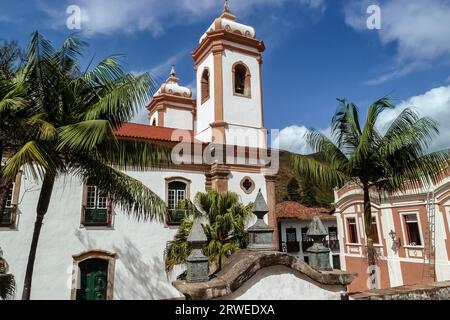 Nahaufnahme der historischen Barockkirche Igreja matriz Nossa Senhora do Pilar, Ouro Preto, UNESCO World Stockfoto