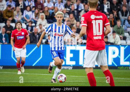 Odense, Dänemark. September 2023. Max Ejdum (18) von Odense BK während des 3F Superliga-Spiels zwischen Odense BK und Silkeborg im Nature Energy Park in Odense. (Foto: Gonzales Photo/Alamy Live News Stockfoto