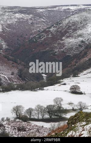 Der Long Mynd in Shropshire an einem verschneiten Morgen von Ragleth Hill, Little Stretton, England, Großbritannien Stockfoto