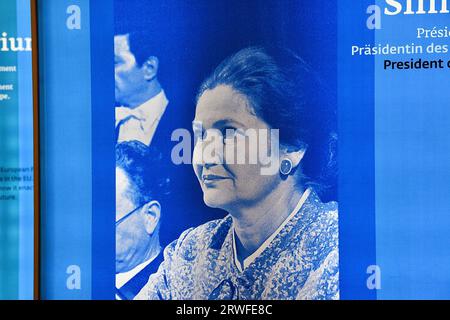 Straßburg, Frankreich. September 2023. Illustration des Europäischen Parlaments in Straßburg, dem historischen und rechtlichen Sitz Europas. Simone Veil war die erste Frau, die eine europäische Institution mit heute 705 Abgeordneten leitete. 19. September 2023 in Straßburg im Nordosten Frankreichs. Foto von Nicolas Roses/ABACAPRESS.COM Credit: Abaca Press/Alamy Live News Stockfoto