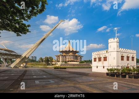 Neues Gebäude der Legislativversammlung des Staates Sarawak in Kuching, Sarawak, Borneo, Malaysia Stockfoto