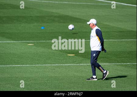 Valdebebas, Madrid, Spanien. September 2023. Carlo Ancelotti leitet das Real Madrid Training am Tag vor dem Fußballspiel der Champions League gegen Union Berlin in Ciudad Real Madrid am 19. September 2023 in Valdebebas (Madrid), Spanien (Credit Image: © Alberto Gardin/ZUMA Press Wire) NUR REDAKTIONELLE VERWENDUNG! Nicht für kommerzielle ZWECKE! Quelle: ZUMA Press, Inc./Alamy Live News Stockfoto