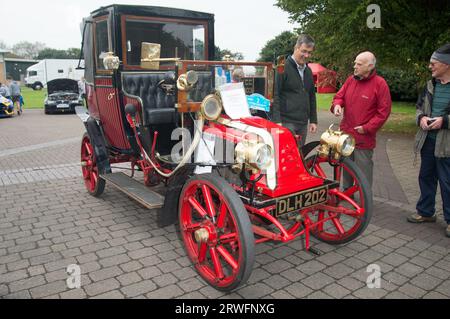 Am Sonntag, den 17. September, wurde Victoria Park zum Zentrum für Oldtimer aller Marken und Modelle (Terry Scott/SPP) Stockfoto