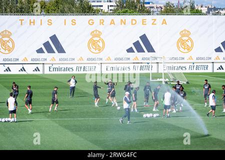 Madrid, Spanien. September 2023. Real Madrid Team während des Trainings am Tag vor dem Fußballspiel der Champions League gegen Union Berlin am 19. September 2023 in Ciudad Real Madrid in Valdebebas (Madrid), Spanien Credit: Independent Photo Agency/Alamy Live News Stockfoto