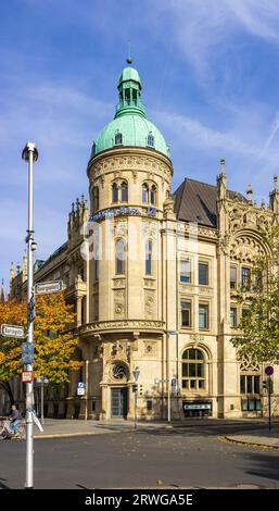 Gebäude der Hannoverschen Bank, heute Sitz der Deutschen Bank, am Georgsplatz in Hannover, Niedersachsen, Deutschland, nur zur redaktionellen Verwendung. Stockfoto