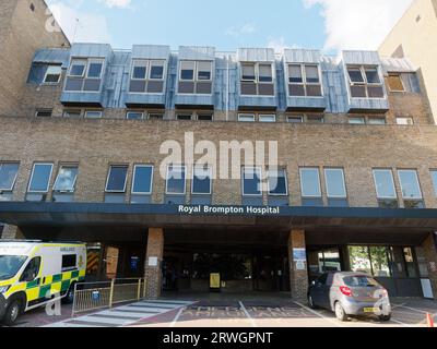 Blick auf den Eingang zum Royal Brompton Hospital in London Stockfoto