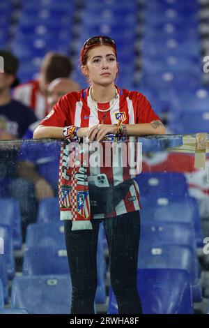 Rom, Italien. September 2023. Fans Atletico Madrid während des UEFA Champions League-Spiels SS Lazio gegen Atletico Madrid im Olimpico-Stadion am 19. September 2023 in Rom. Quelle: Unabhängige Fotoagentur/Alamy Live News Stockfoto