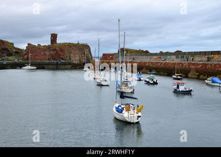 Blick auf einen bewölkten Dunbar im September Stockfoto