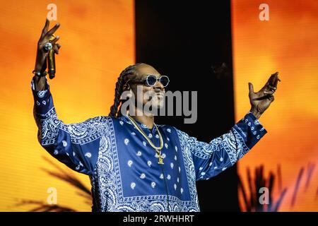 ROTTERDAM – der amerikanische Rapper Snoop Dogg während einer Performance in Rotterdam AHOY im Rahmen seiner Herbsttour durch Europa. ANP MARCEL KRIJGSMAN netherlands Out - belgium Out Credit: ANP/Alamy Live News Stockfoto