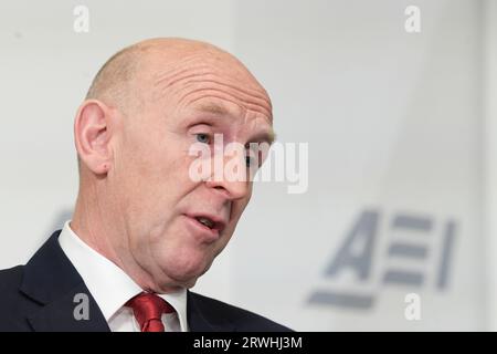 Washington, USA. September 2023. Der britische Verteidigungsminister John Healey spricht heute am 19. September 2023 im AEI/Think Tank in Washington DC, USA, über die Zukunft der Verteidigung für Großbritannien und seine Verbündeten. (Foto: Lenin Nolly/SIPA USA) Credit: SIPA USA/Alamy Live News Stockfoto